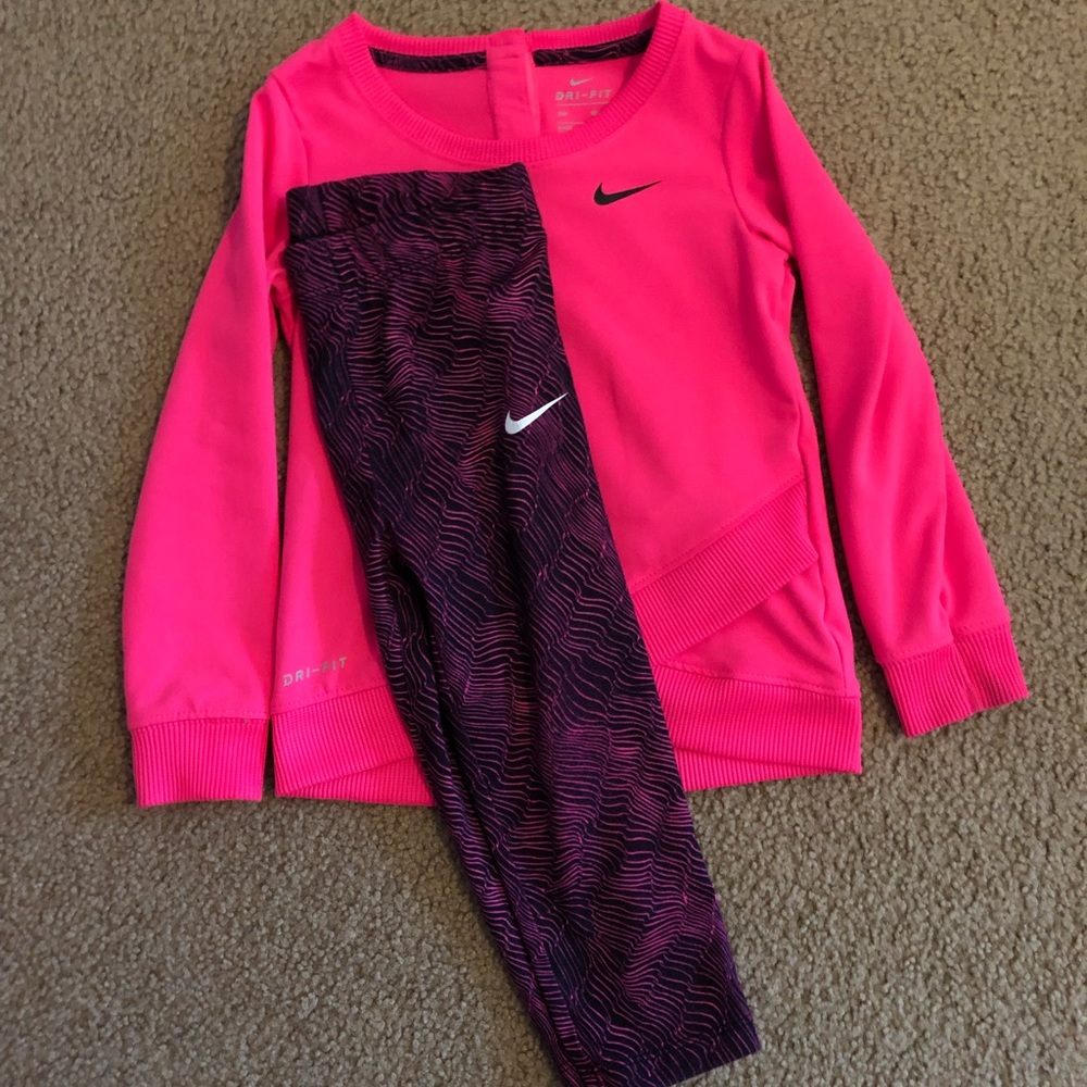 Girls Nike outfit